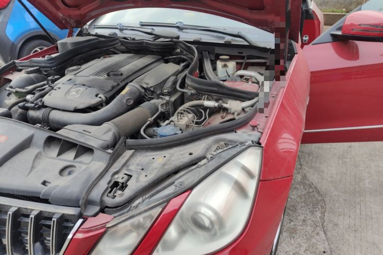 Used Mercedes-Benz E-Class 2011 E 260 CGI Coupe Engine Bay Left