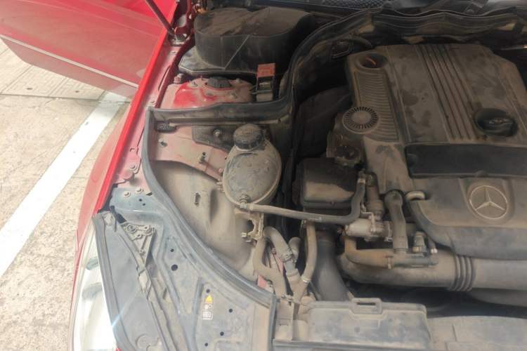 Used Mercedes-Benz E-Class 2011 E 260 CGI Coupe Engine Bay Right