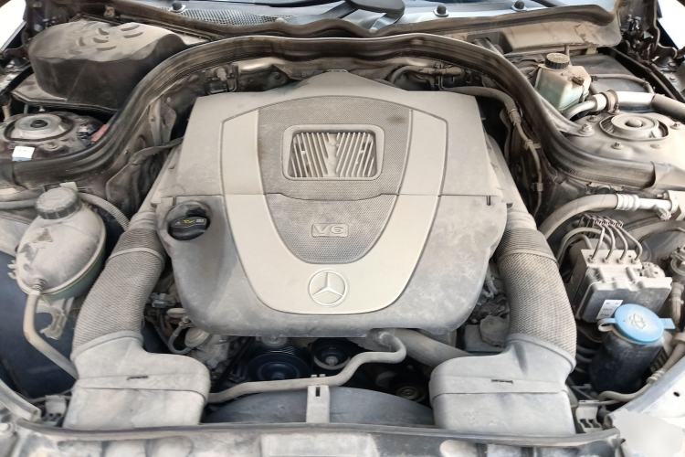Used Mercedes-Benz E-Class 2011 E 300 L Elegant Model Engine Bay