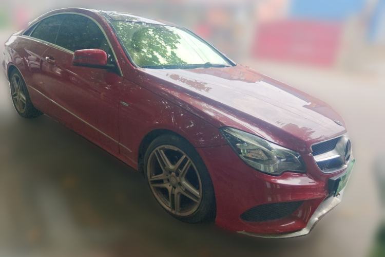 Used Mercedes-Benz E-Class 2011 E 260 CGI Coupe Front Right 45 Deg