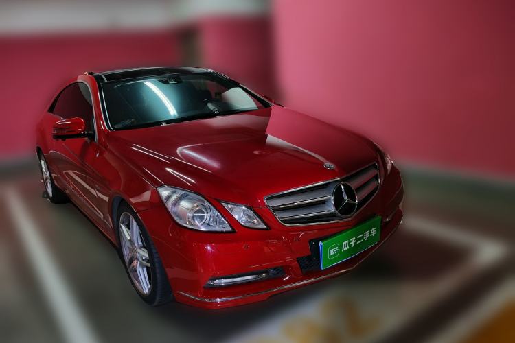 Used Mercedes-Benz E-Class 2011 E 260 CGI Coupe Front Right 45 Deg