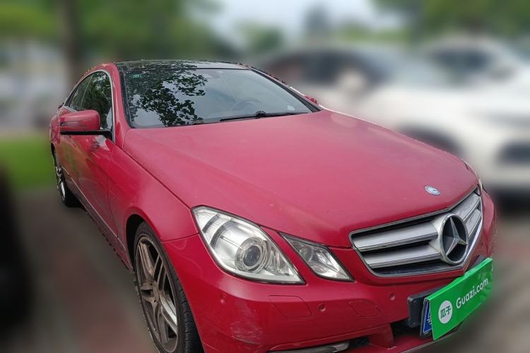 Used Mercedes-Benz E-Class 2011 E 260 CGI Coupe Front Right 45 Deg