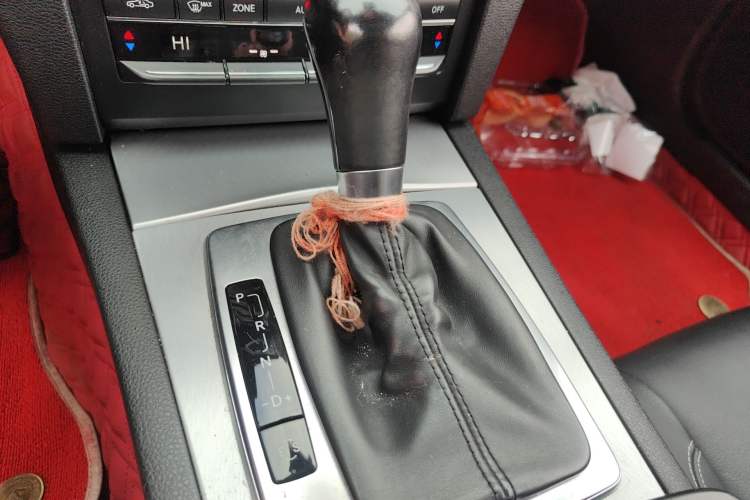 Used Mercedes-Benz E-Class 2011 E 260 CGI Coupe Gear Lever