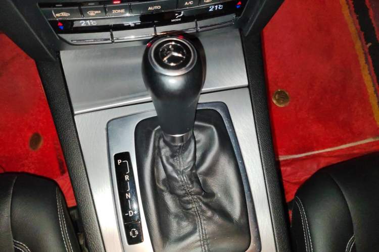 Used Mercedes-Benz E-Class 2011 E 260 CGI Coupe Gear Lever