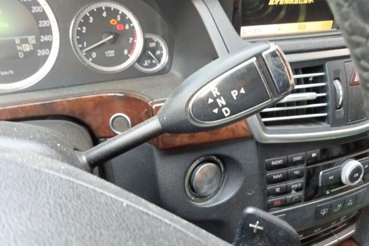 Used Mercedes-Benz E-Class 2011 E 300 L Elegant Model Gear Lever