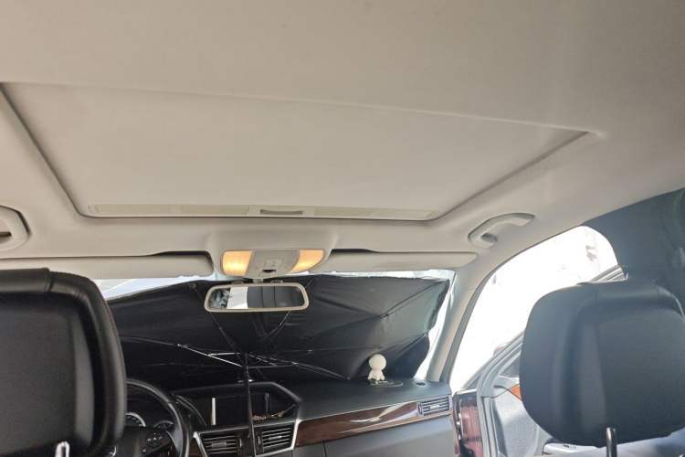 Used Mercedes-Benz E-Class 2011 E 300 L Elegant Model Headliner