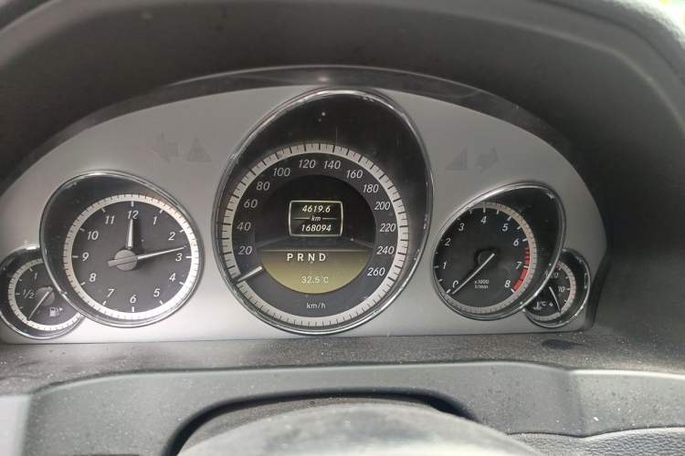 Used Mercedes-Benz E-Class 2011 E 260 CGI Coupe Instrument Cluster