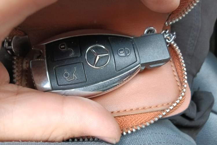 Used Mercedes-Benz E-Class 2011 E 300 L Elegant Model Interior 1