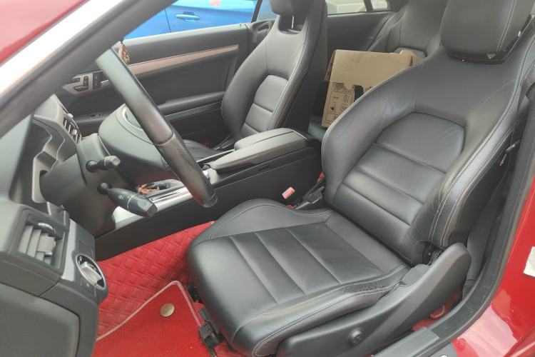 Used Mercedes-Benz E-Class 2011 E 260 CGI Coupe Left Front Seat