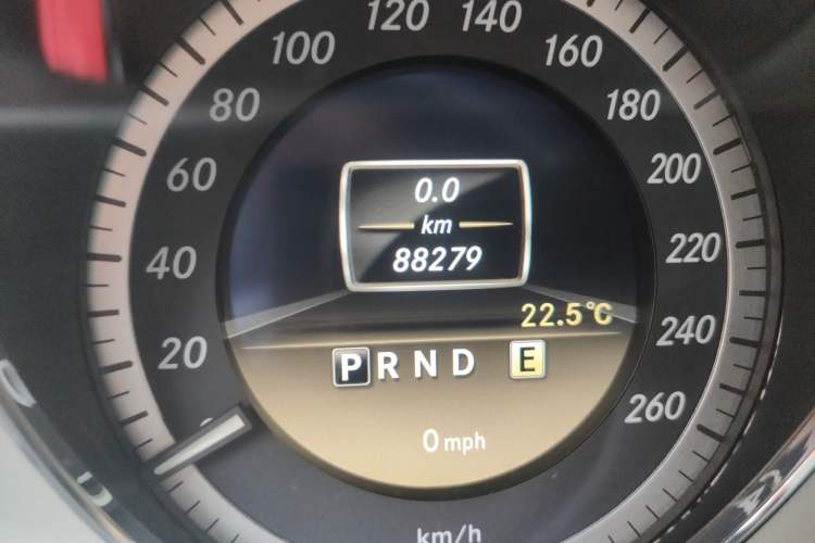 Used Mercedes-Benz E-Class 2011 E 260 CGI Coupe Odometer Close Up