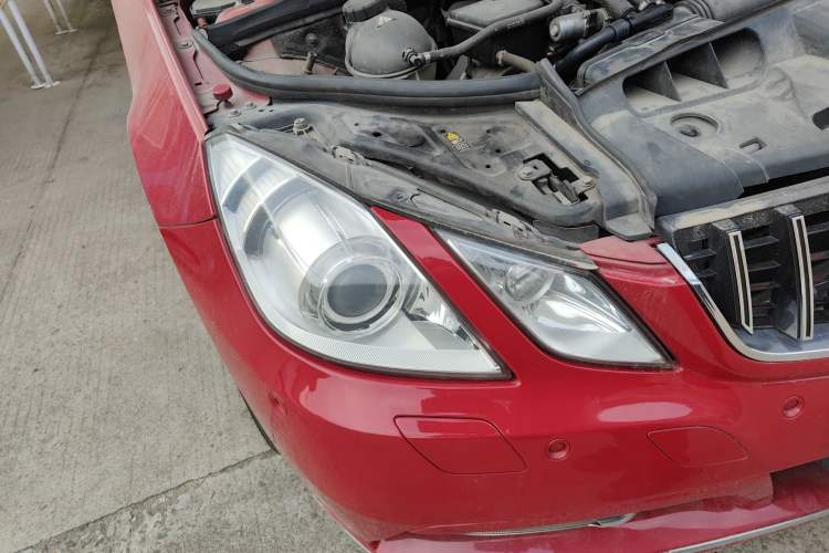 Used Mercedes-Benz E-Class 2011 E 260 CGI Coupe Right Front Headlight