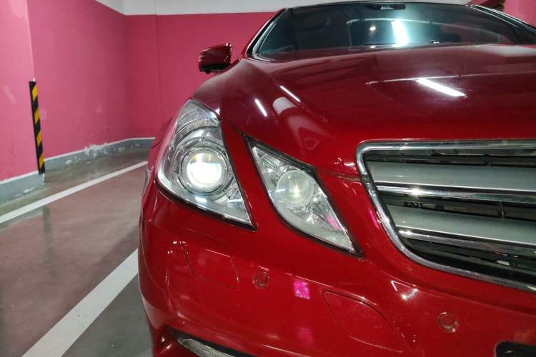 Used Mercedes-Benz E-Class 2011 E 260 CGI Coupe Right Front Headlight