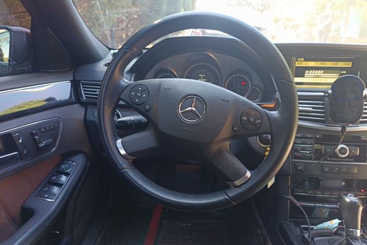 Used Mercedes-Benz E-Class 2011 E 260 L CGI Fashion Model Steering Wheel