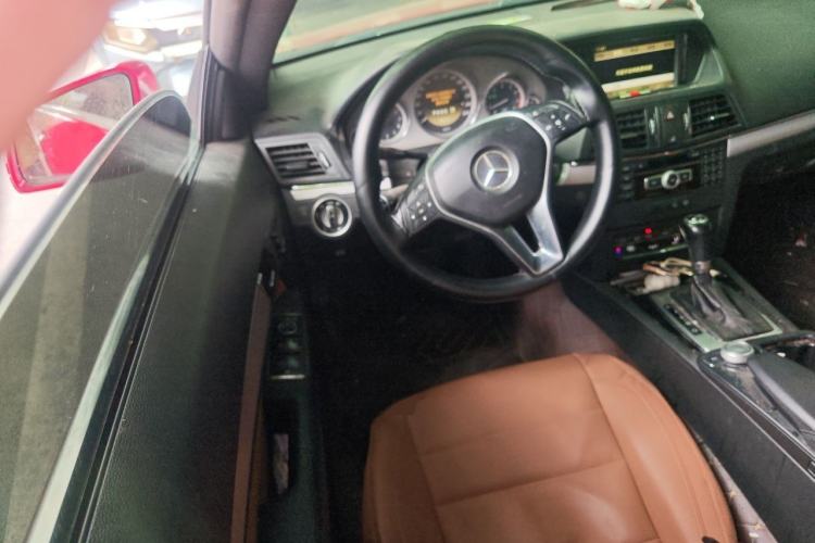 Used Mercedes-Benz E-Class 2011 E 260 CGI Coupe Steering Wheel