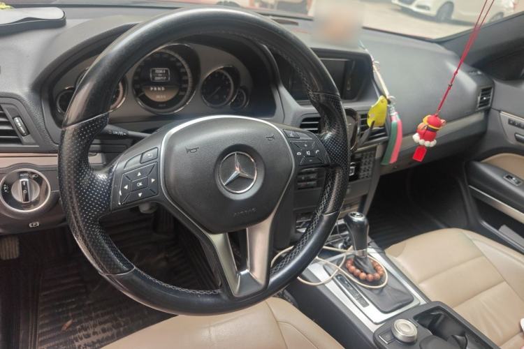 Used Mercedes-Benz E-Class 2011 E 260 CGI Coupe Steering Wheel