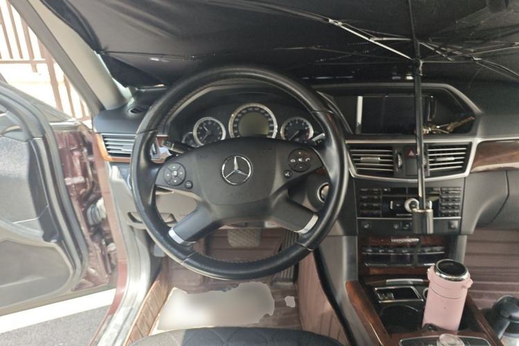 Used Mercedes-Benz E-Class 2011 E 300 L Elegant Model Steering Wheel