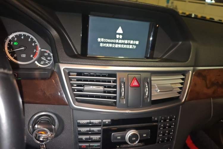 Used Mercedes-Benz E-Class 2011 E 200 L CGI Elegant Model Audio And AC Panel