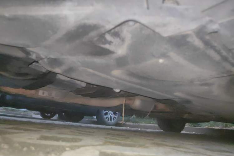 Used Mercedes-Benz E-Class 2011 E 260 L CGI Fashion Model Chassis Front Left