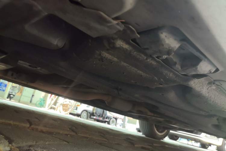Used Mercedes-Benz E-Class 2011 E 260 L CGI Fashion Model Chassis Front Left