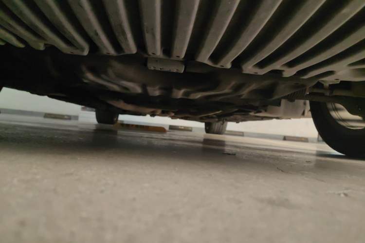 Used Mercedes-Benz E-Class 2011 E 300 L Fashion Prestige Model Chassis Front