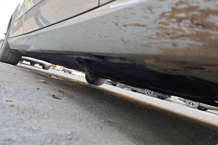 Used Mercedes-Benz E-Class 2011 E 200 L CGI Elegant Model Chassis Front Right