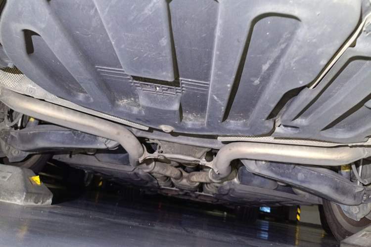 Used Mercedes-Benz E-Class 2011 E 300 L Fashion Prestige Model Chassis Rear