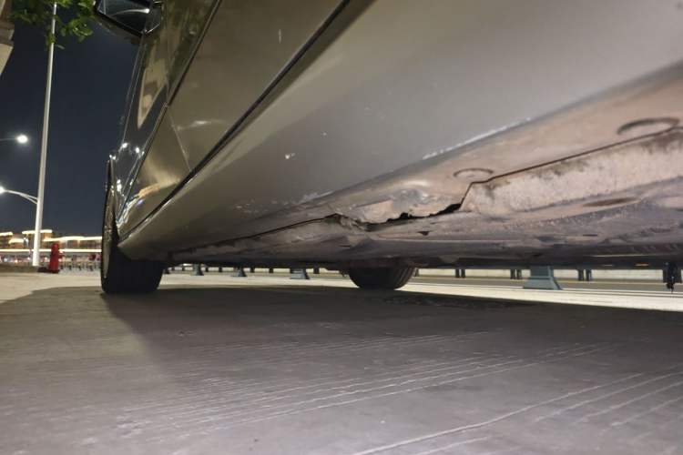 Used Mercedes-Benz E-Class 2011 E 200 L CGI Elegant Model Chassis Rear Left