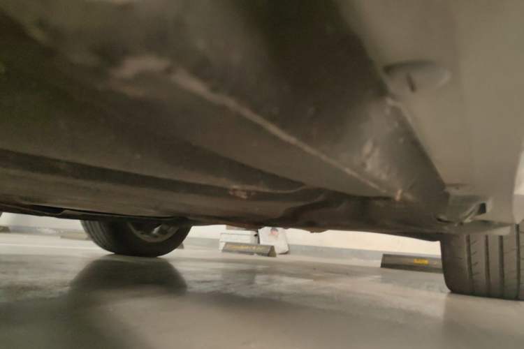 Used Mercedes-Benz E-Class 2011 E 300 L Fashion Prestige Model Chassis Rear Left
