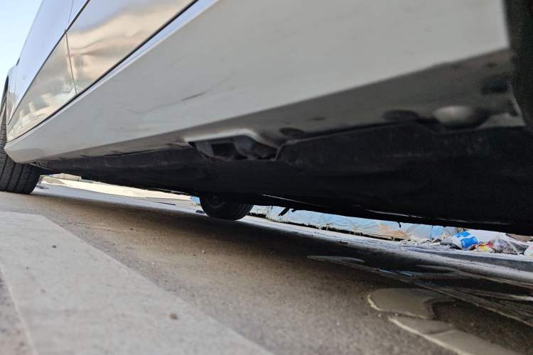 Used Mercedes-Benz E-Class 2011 E 200 L CGI Elegant Model Chassis Rear Left