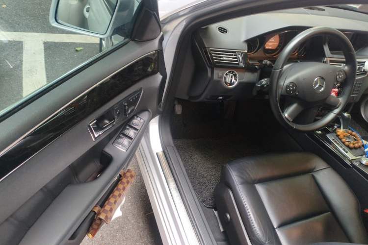Used Mercedes-Benz E-Class 2011 E 260 L CGI Fashion Model Driver Seat