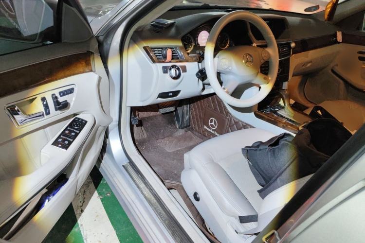 Used Mercedes-Benz E-Class 2011 E 260 L CGI Fashion Model Driver Seat