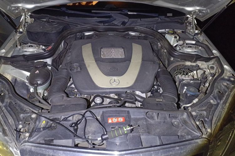 Used Mercedes-Benz E-Class 2011 E 300 L Fashion Prestige Model Engine Bay