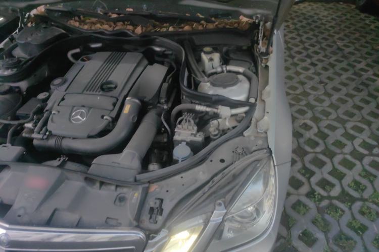 Used Mercedes-Benz E-Class 2011 E 260 L CGI Fashion Model Engine Bay Left