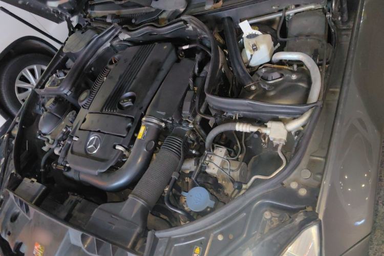 Used Mercedes-Benz E-Class 2011 E 260 CGI Coupe Engine Bay Left
