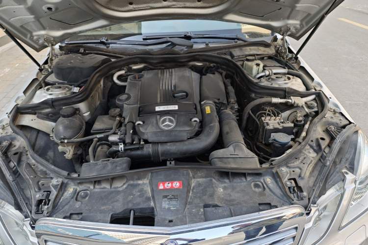 Used Mercedes-Benz E-Class 2011 E 200 L CGI Elegant Model Engine Bay