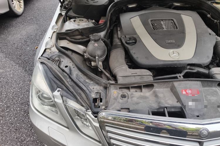 Used Mercedes-Benz E-Class 2011 E 300 L Elegant Model Engine Bay Right