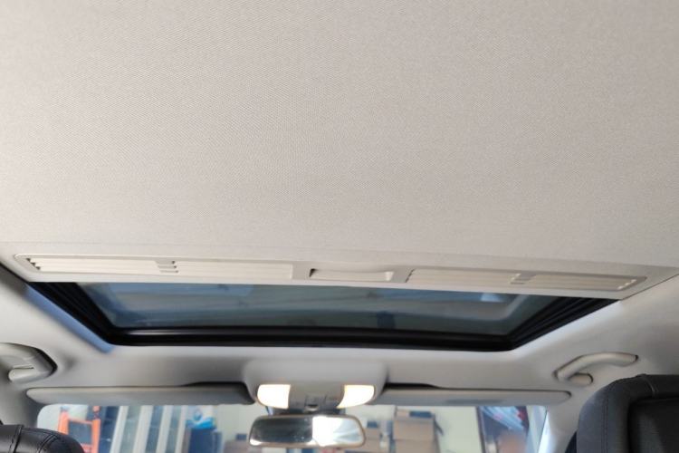 Used Mercedes-Benz E-Class 2011 E 300 L Elegant Model Headliner