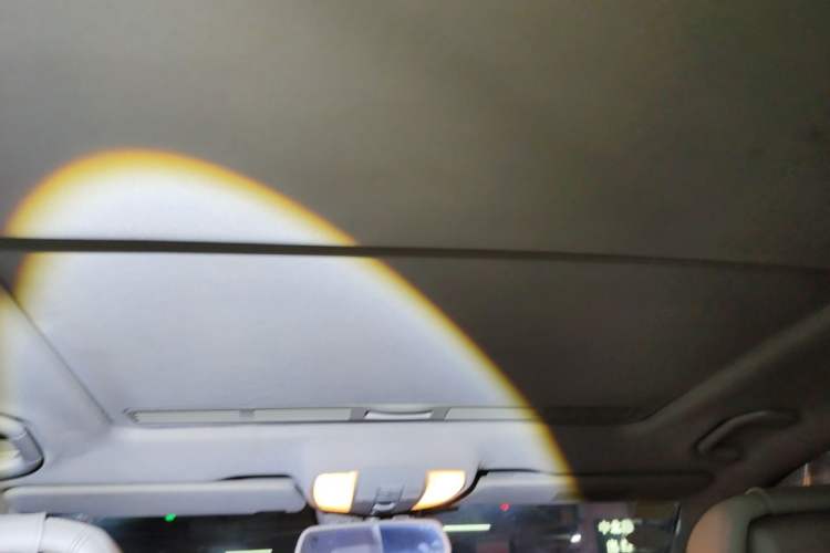 Used Mercedes-Benz E-Class 2011 E 260 L CGI Fashion Model Headliner