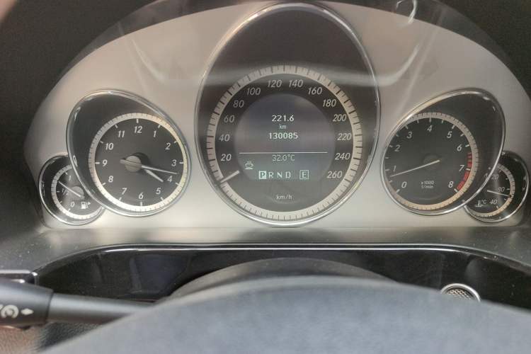 Used Mercedes-Benz E-Class 2011 E 260 L CGI Fashion Model Instrument Cluster