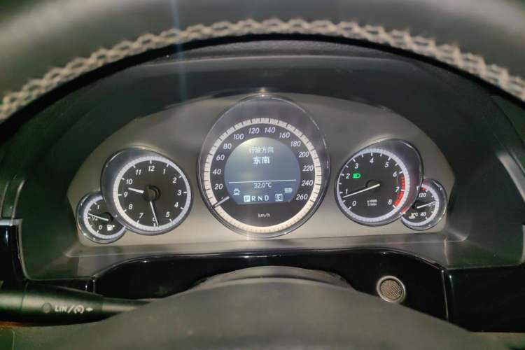 Used Mercedes-Benz E-Class 2011 E 260 L CGI Fashion Model Instrument Cluster