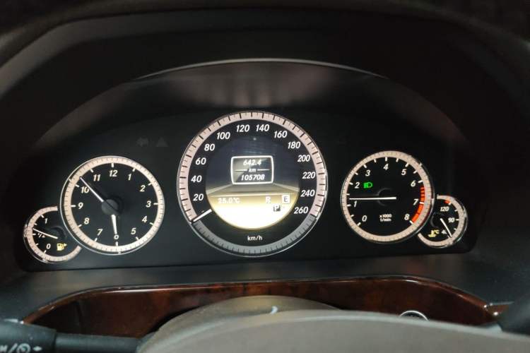 Used Mercedes-Benz E-Class 2011 E 200 L CGI Elegant Model Instrument Cluster