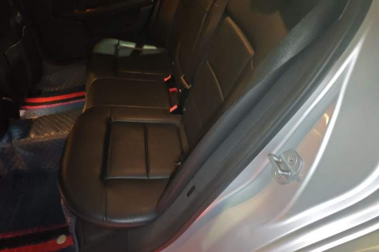 Used Mercedes-Benz E-Class 2011 E 200 L CGI Elegant Model Left Rear Seat