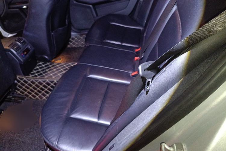 Used Mercedes-Benz E-Class 2011 E 300 L Fashion Prestige Model Left Rear Seat