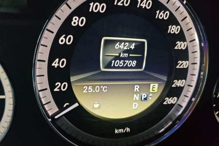 Used Mercedes-Benz E-Class 2011 E 200 L CGI Elegant Model Odometer Close Up