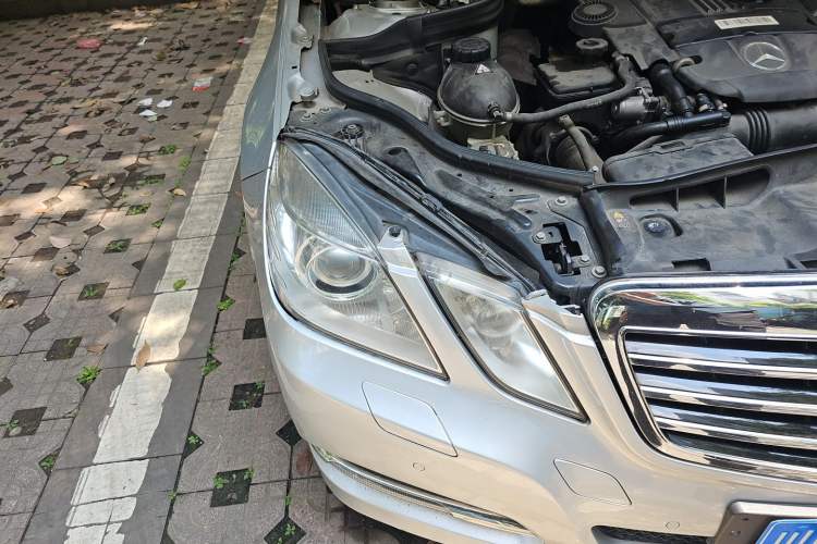 Used Mercedes-Benz E-Class 2011 E 260 L CGI Fashion Model Right Front Headlight