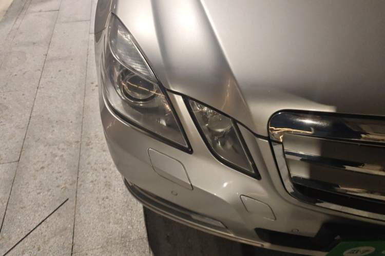 Used Mercedes-Benz E-Class 2011 E 200 L CGI Elegant Model Right Front Headlight