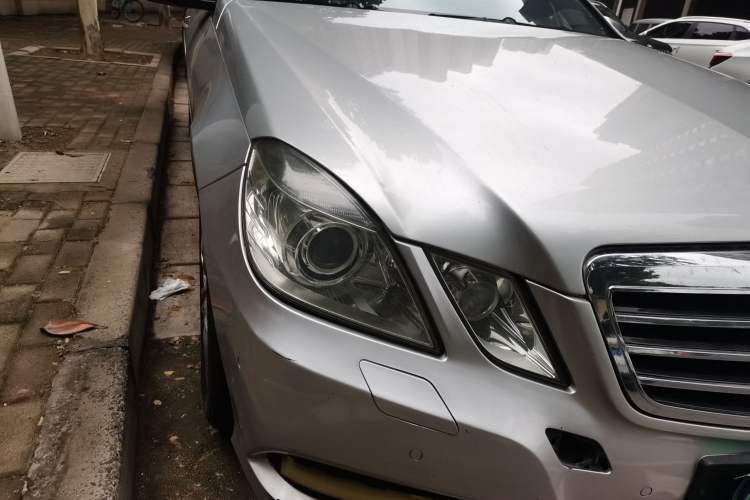Used Mercedes-Benz E-Class 2011 E 300 L Fashion Prestige Model Right Front Headlight