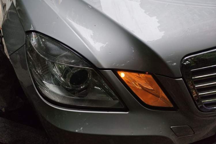 Used Mercedes-Benz E-Class 2011 E 200 L CGI Elegant Model Right Front Headlight