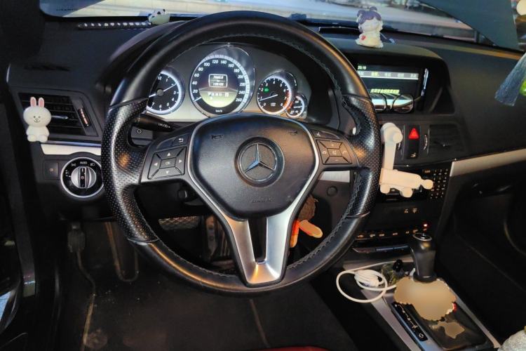 Used Mercedes-Benz E-Class 2011 E 260 CGI Coupe Steering Wheel
