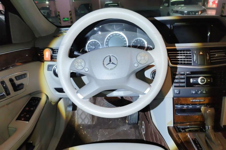 Used Mercedes-Benz E-Class 2011 E 260 L CGI Fashion Model Steering Wheel
